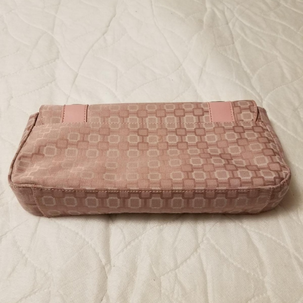 Pink Purse - Picture 2 of 4